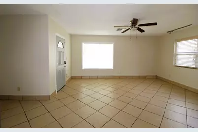 100 SE Celestia Court, Port Saint Lucie, FL 34983 - Photo 2