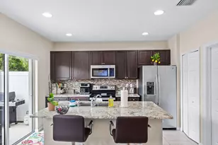 2550 NW Treviso Cir, Port Saint Lucie, FL 34986 - Photo 2