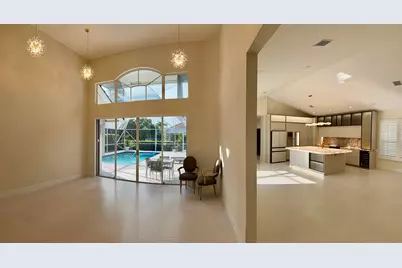 7686 La Corniche Circle, Boca Raton, FL 33433 - Photo 2
