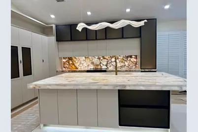 7686 La Corniche Circle, Boca Raton, FL 33433 - Photo 8