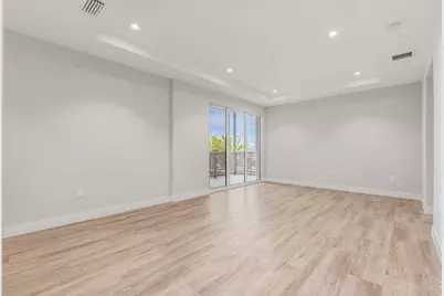 41 SW Seminole Street #204, Stuart, FL 34994 - Photo 4