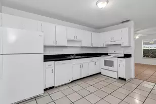 1320 Wellington St, West Palm Beach, FL 33401 - Photo 10