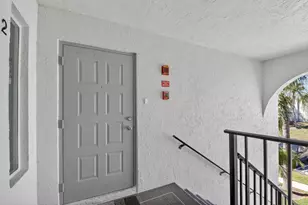 1005 Green Pine Blvd H-2, West Palm Beach, FL 33409 - Photo 6