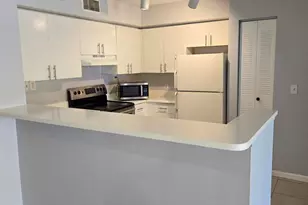 7832 Sonoma Springs Cir, Lake Worth, FL 33463 - Photo 4