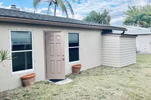 530 SW Prima Vista Blvd, Port Saint Lucie, FL 34983 - Photo 18