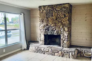 530 SW Prima Vista Blvd, Port Saint Lucie, FL 34983 - Photo 2