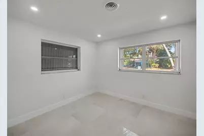 1940 NW 32 Nd Street, Oakland Park, FL 33309 - Photo 20