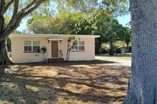 1215 Soltman Ave, Fort Pierce, FL 34950 - Photo 4