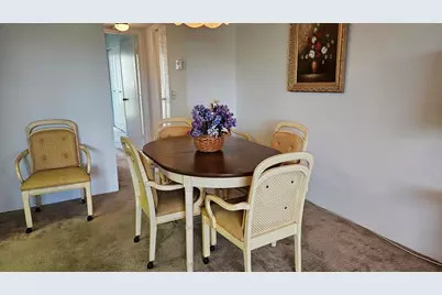 300 Village Green Circle S #209, Palm Springs, FL 33461 - Photo 6