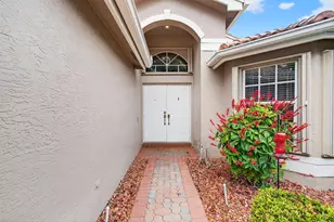 11765 Castellon Ct, Boynton Beach, FL 33437 - Photo 2