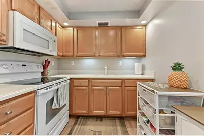 302 Capri G, Delray Beach, FL 33484 - Photo 10