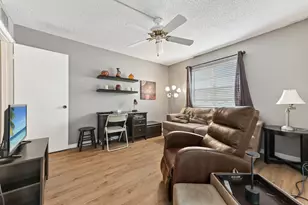 302 Capri G, Delray Beach, FL 33484 - Photo 18