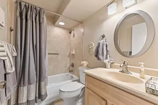 302 Capri G, Delray Beach, FL 33484 - Photo 12