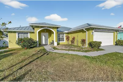 933 SW General Patton Terrace, Port Saint Lucie, FL 34953 - Photo 2
