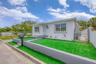 1075 W 30th St, Riviera Beach, FL 33404 - Photo 2