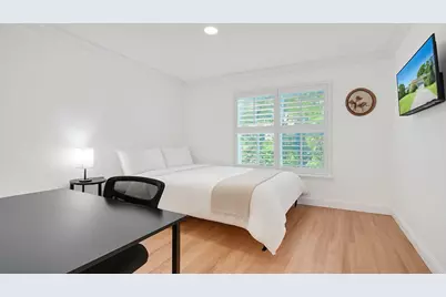 1075 W 30th Street, Riviera Beach, FL 33404 - Photo 46