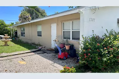 1302 S S Federal Hwy Highway, Lake Worth Beach, FL 33460 - Photo 2