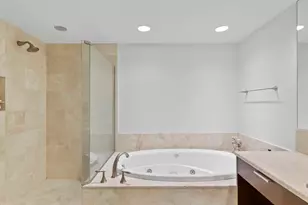 3800 N Ocean Dr, Singer Island, FL 33404 - Photo 18