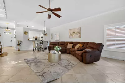 8063 Via Hacienda, Riviera Beach, FL 33418 - Photo 8