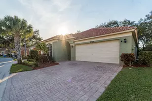 8063 Via Hacienda, Riviera Beach, FL 33418 - Photo 2