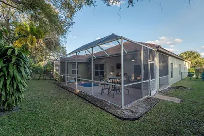 8063 Via Hacienda, Riviera Beach, FL 33418 - Photo 30