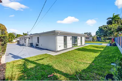 1410 Beta Court N, Lake Clarke Shores, FL 33406 - Photo 68