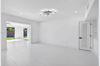 1410 Beta Court N, Lake Clarke Shores, FL 33406 - Photo 28