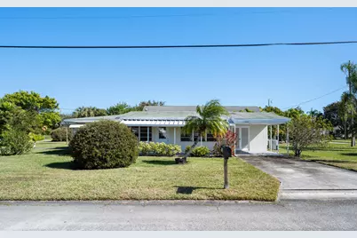 1490 3rd Court, Vero Beach, FL 32960 - Photo 1