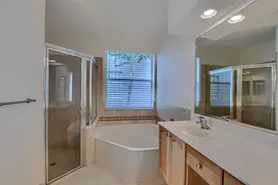 1225 E Magnolia Cir, Delray Beach, FL 33445 - Photo 24