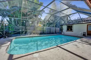 606 Juniper Pl, Wellington, FL 33414 - Photo 34