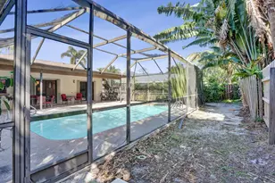 606 Juniper Pl, Wellington, FL 33414 - Photo 38