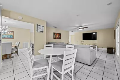 13724 Lilac Place, Wellington, FL 33414 - Photo 2