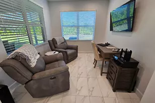 11087 SW Carriage Hill Ln, Port Saint Lucie, FL 34987 - Photo 10