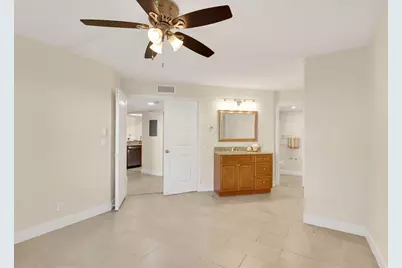 1558 SE Royal Green Circle #101, Port Saint Lucie, FL 34952 - Photo 20