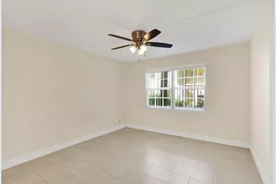 1558 SE Royal Green Circle #101, Port Saint Lucie, FL 34952 - Photo 18