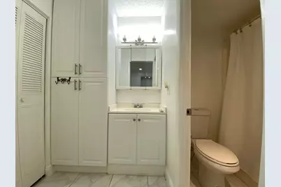 138 Lake Frances Drive, West Palm Beach, FL 33411 - Photo 8