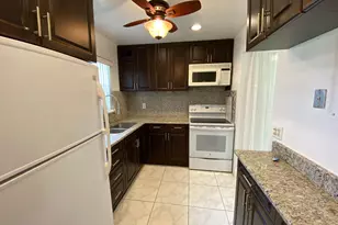 138 Lake Frances Dr, West Palm Beach, FL 33411 - Photo 4
