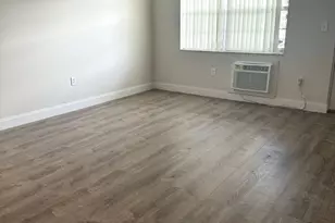 2700 Vandiver Dr, West Palm Beach, FL 33409 - Photo 2