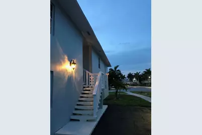 2700 Vandiver Drive #10d, West Palm Beach, FL 33409 - Photo 8