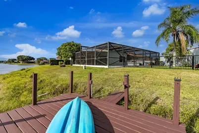 8321 Bonita Isle Dr Drive, Lake Worth, FL 33467 - Photo 8