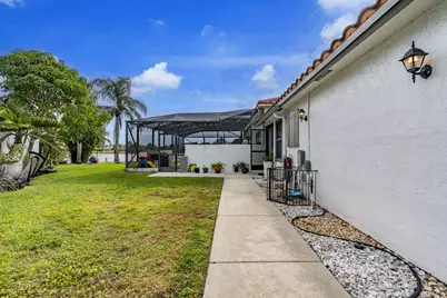 8321 Bonita Isle Dr Drive, Lake Worth, FL 33467 - Photo 6