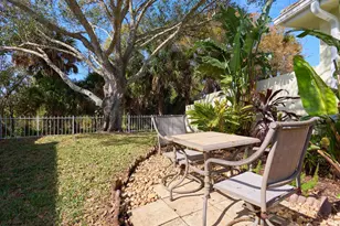 7488 SE Waxberry Cir, Hobe Sound, FL 33455 - Photo 20