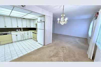 3082 Oakridge U, Deerfield Beach, FL 33442 - Photo 10