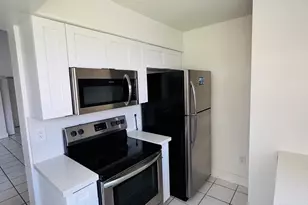 1021 Adams Ave, Homestead, FL 33034 - Photo 4