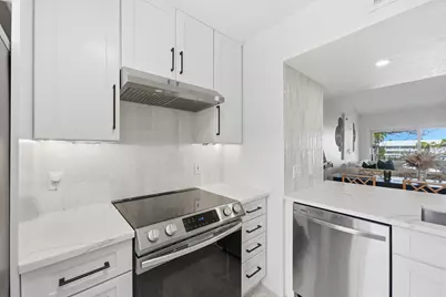 1155 Lake Shore Drive #202, West Palm Beach, FL 33403 - Photo 14