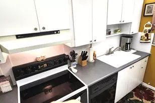 1042 N Dr Dr, Delray Beach, FL 33445 - Photo 14