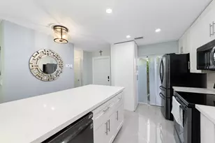 21160 N Juego Circle, Boca Raton, FL 33433 - Photo 6