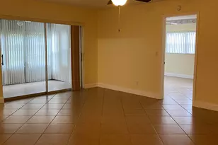 533 S Lakes End Dr, Fort Pierce, FL 34982 - Photo 8