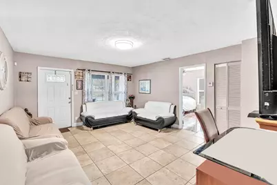 490 NE 51st Street, Oakland Park, FL 33334 - Photo 22