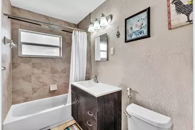 490 NE 51st Street, Oakland Park, FL 33334 - Photo 14